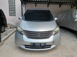 Lelang Honda Freed